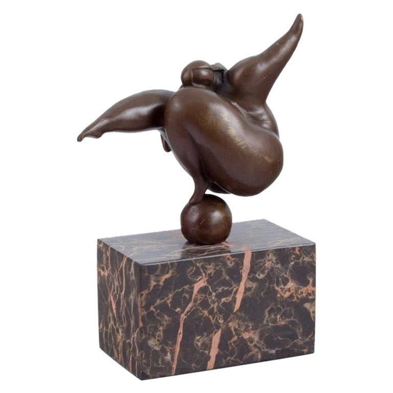 Miguel Fernando Lopez (Milo) Portuguese sculptor. Bronze sculpture of nude woman For Sale