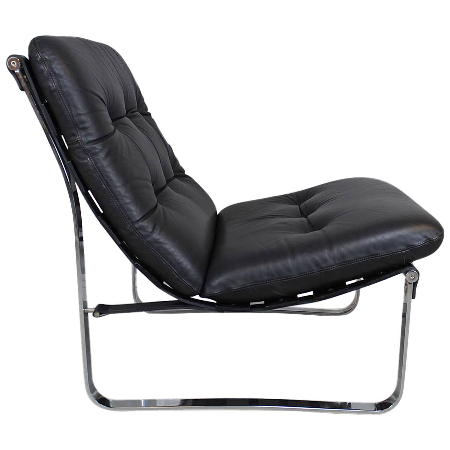 Westnofa Bracket Back Leather Lounge Chair For Sale
