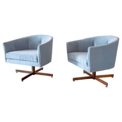 1970s Milo Baughman for Thayer Coggin Swivel tub chairs walnut pedestals a pair