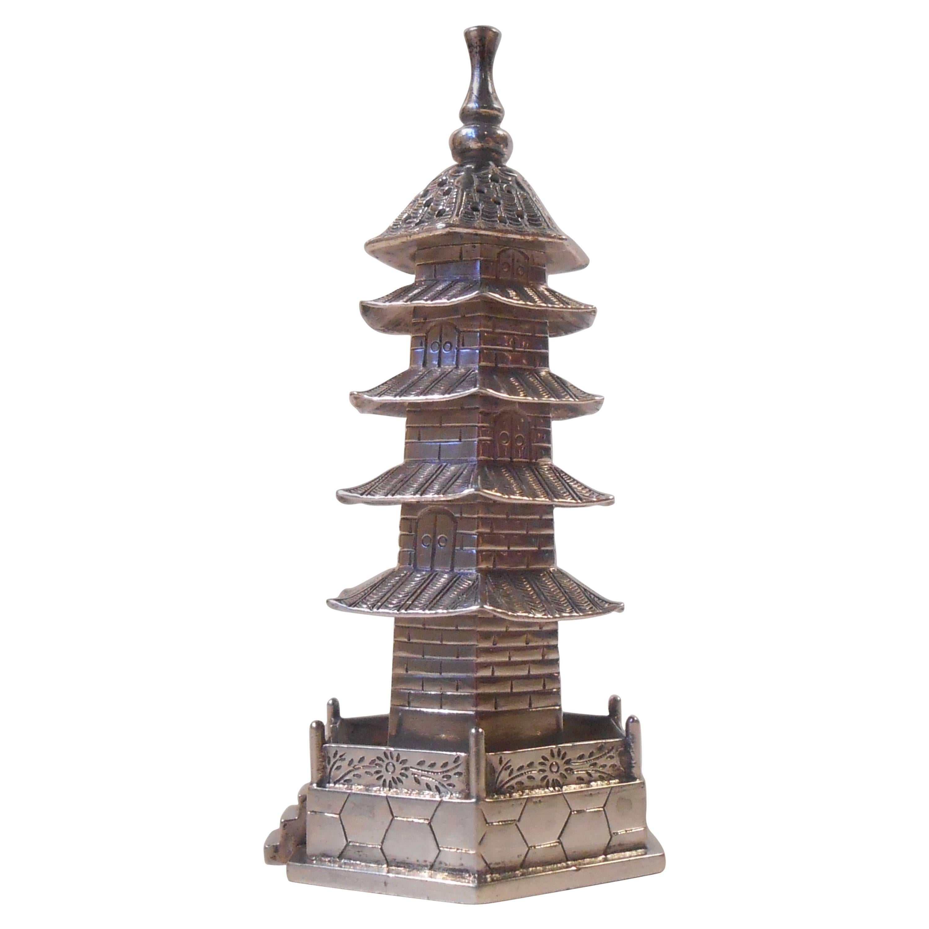 19th Century Chinese Export Silver Pagoda Pepperette by Zee Wo, Shanghai, 1890s