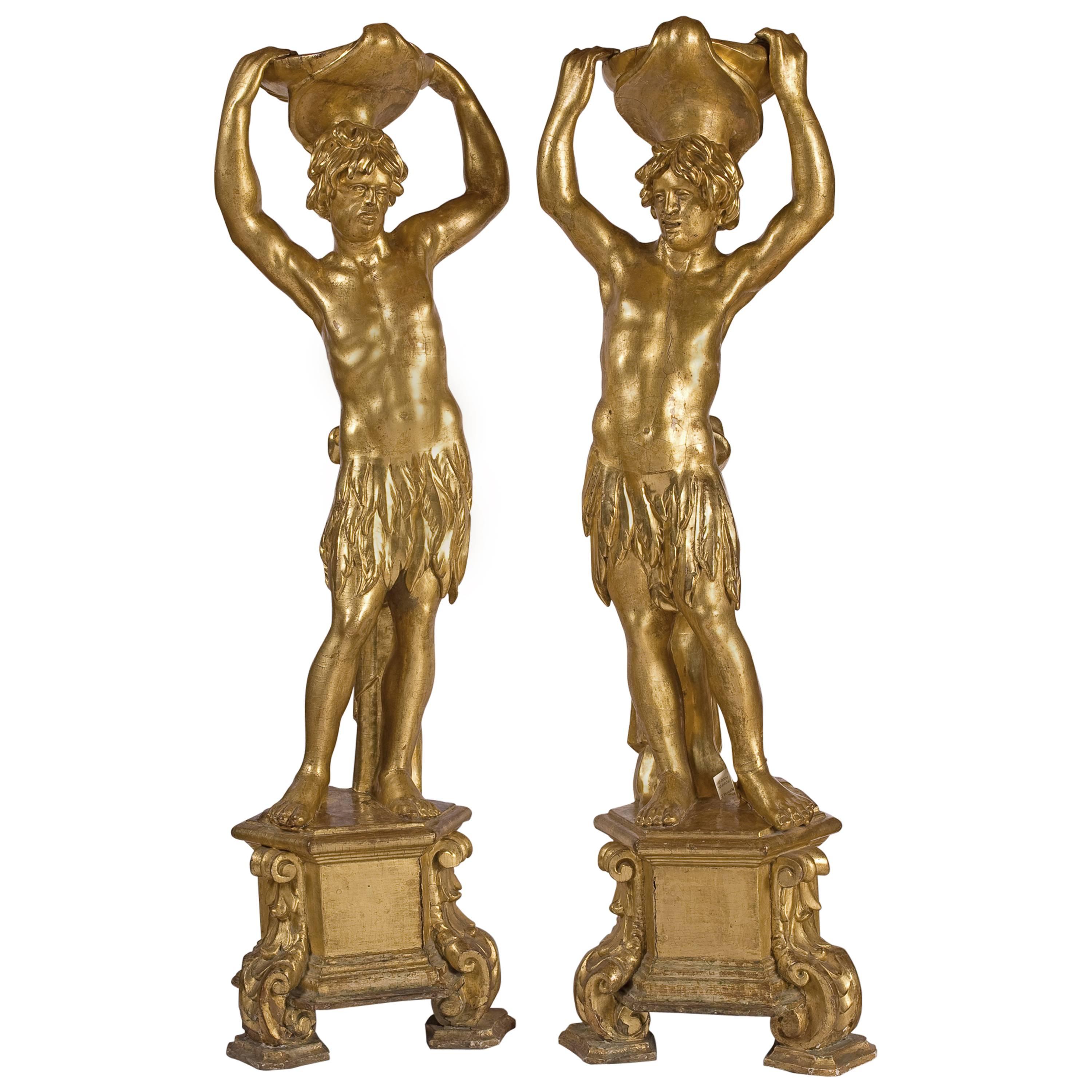 Fine Pair of Venetian Giltwood Figures, End of 17th Century For Sale