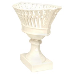 Centro de mesa victoriano inglés de porcelana blanca