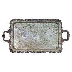 Bandeja de servir inglesa victoriana de plata grabada con pátina