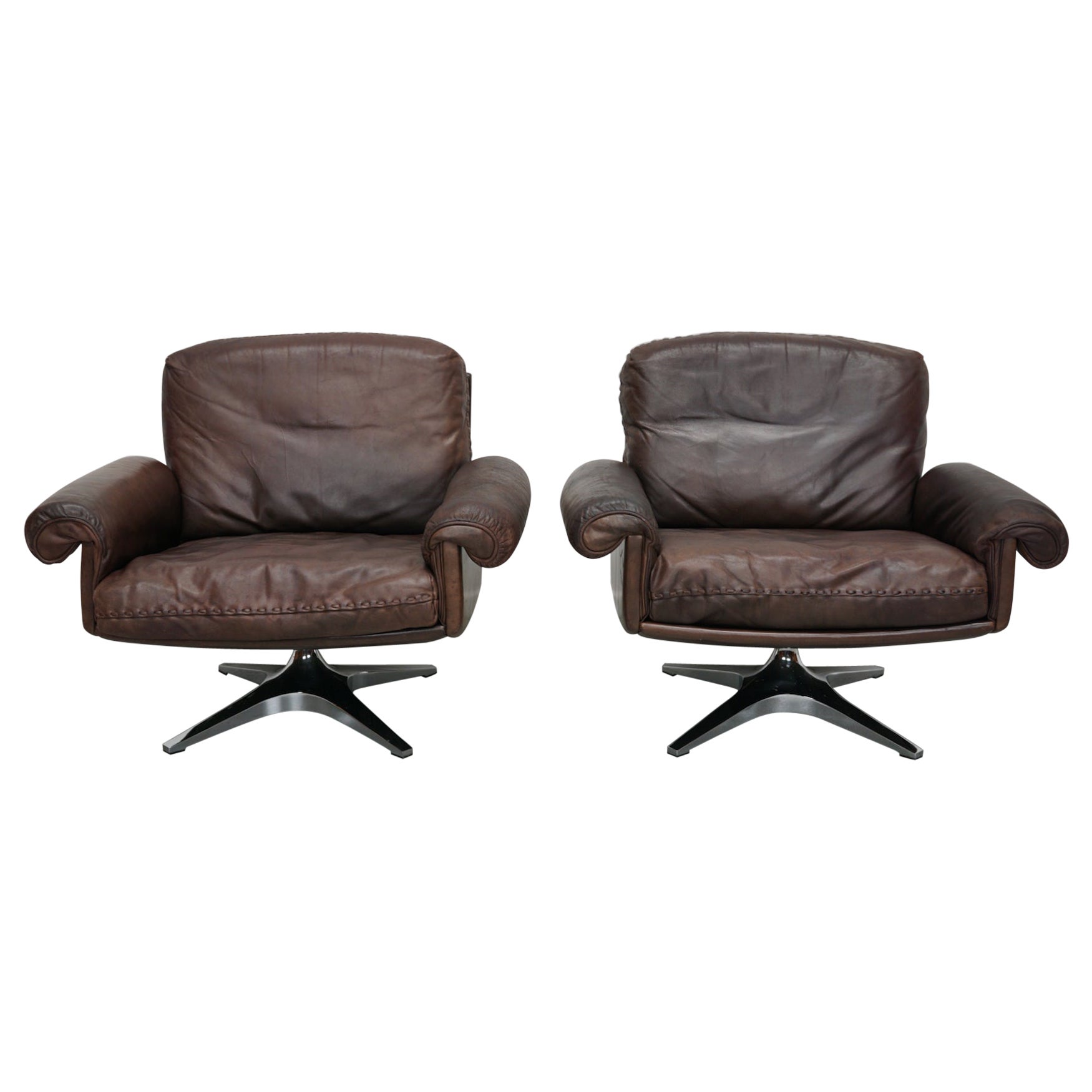 Paar Vintage De Sede DS-31 Drehsessel aus braunem Leder