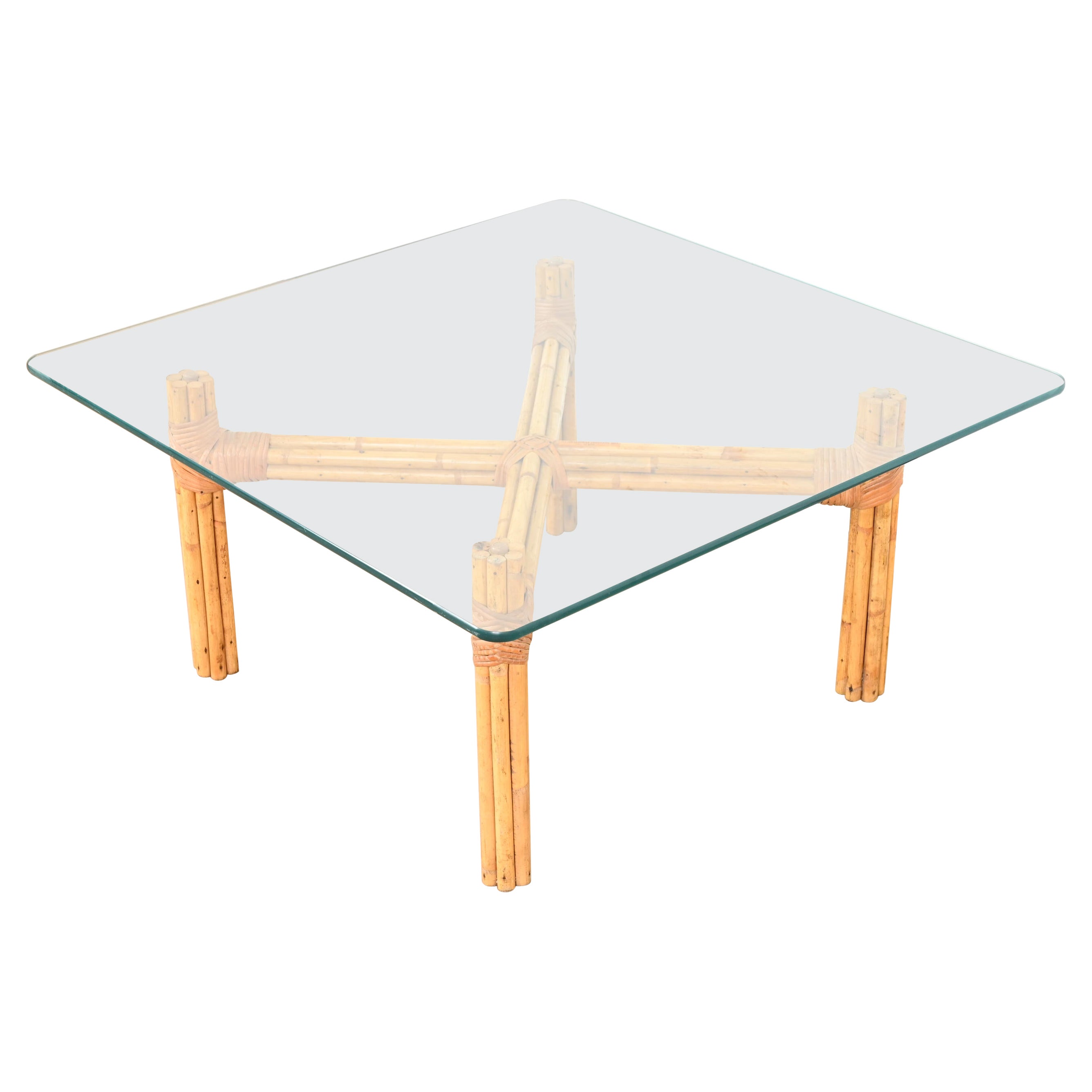 McGuire Organischer moderner Couchtisch aus Bambus und Rattan mit Glasplatte, ca. 1970er Jahre