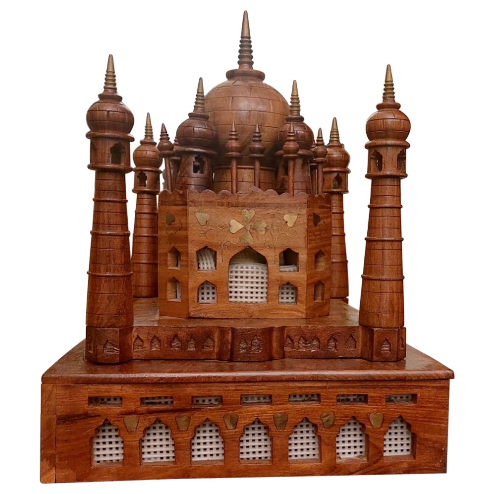 Taj Mahal miniature en bois en vente