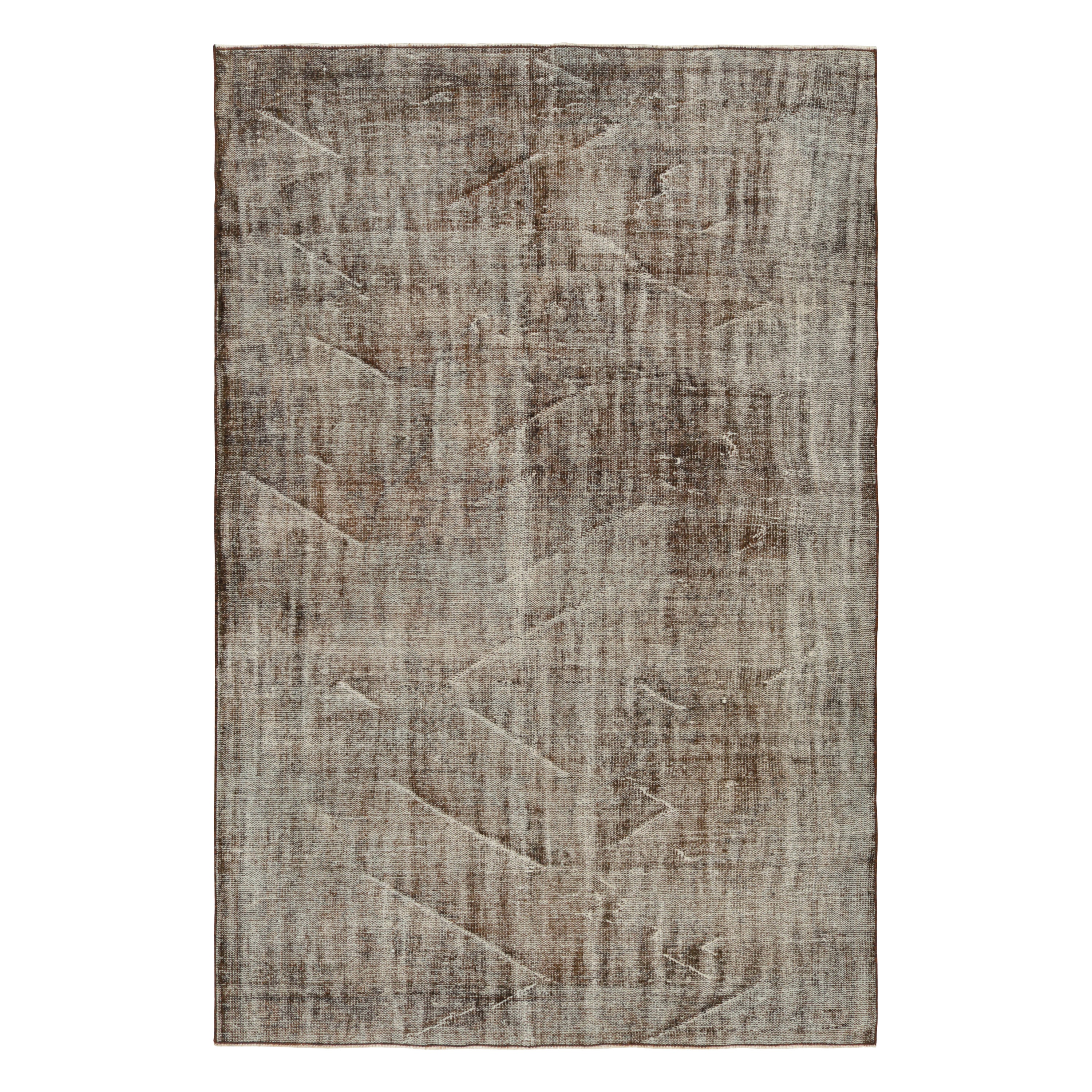 Alfombra turca vintage en beige-marrón, con dibujo desgastado, de Rug & Kilim