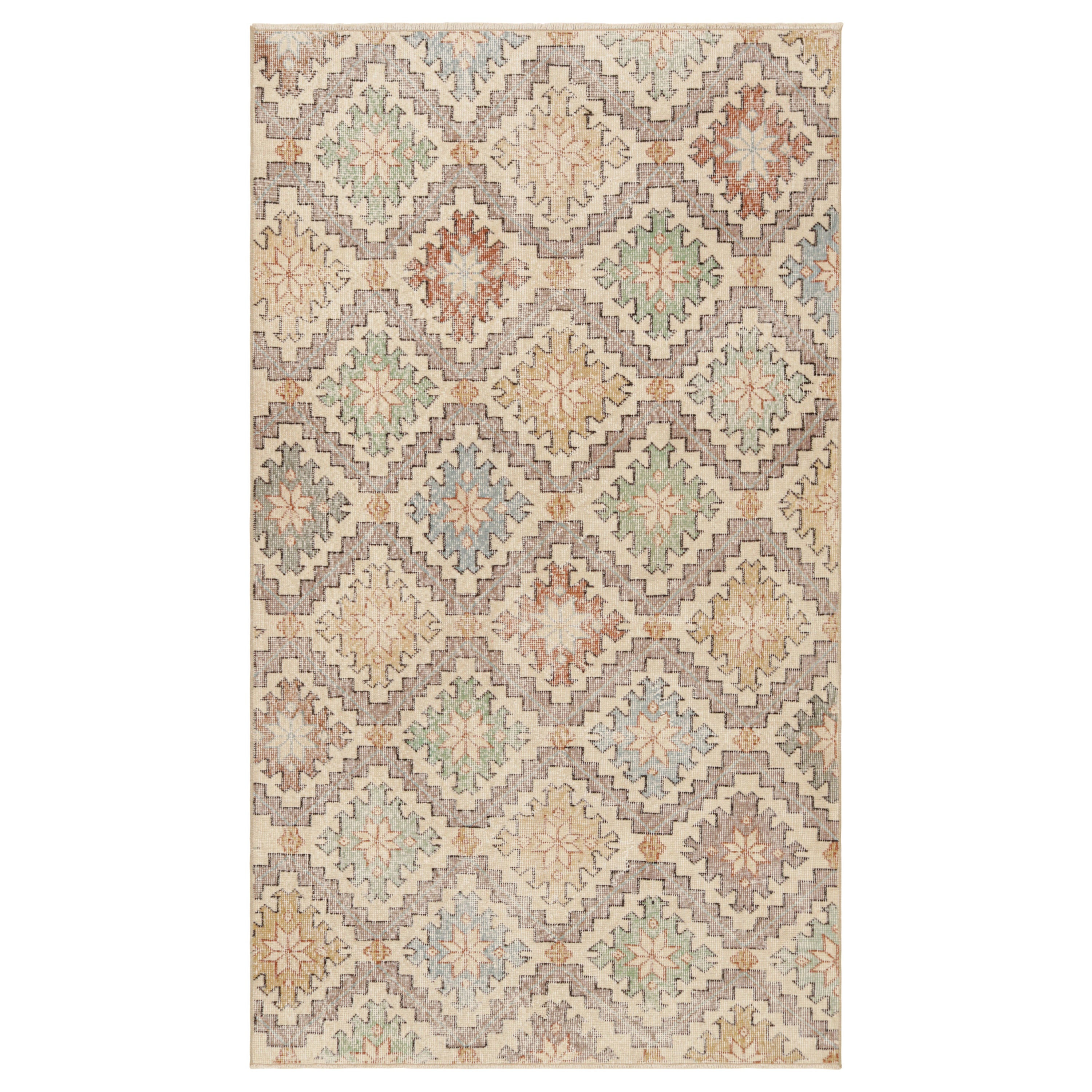 Tapis vintage Zeki Müren à motifs floraux polychromes, de Rug & Kilim