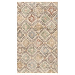 Tapis vintage Zeki Müren à motifs floraux polychromes, de Rug & Kilim