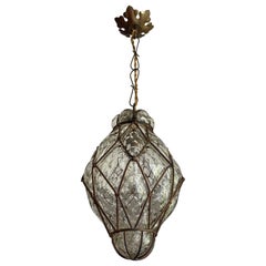 Lampada a sospensione veneziana di Arts & Crafts in vetro soffiato a bocca con struttura in ferro