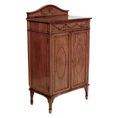 Armoire étroite anglaise de style Sheraton en bois de citronnier