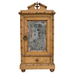 Armoire française en faux bambou Miniature