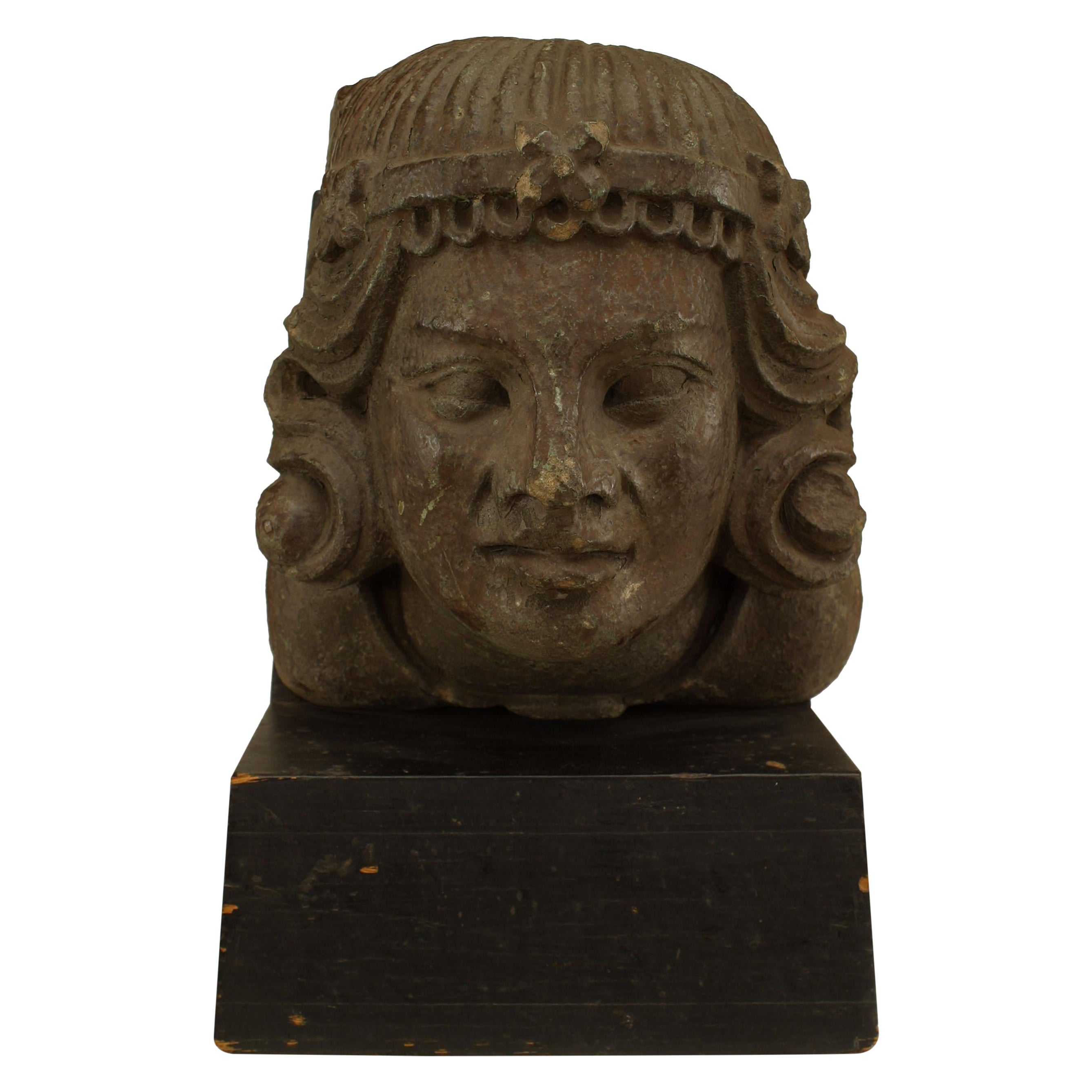 Busto de piedra precolombino