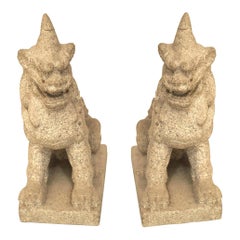 Pareja de figuras de perro Foo de granito asiático