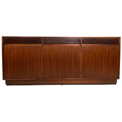 John Stuart Mid-Century Modern Sideboard-Anrichte aus Nussbaum und Wurzelholz
