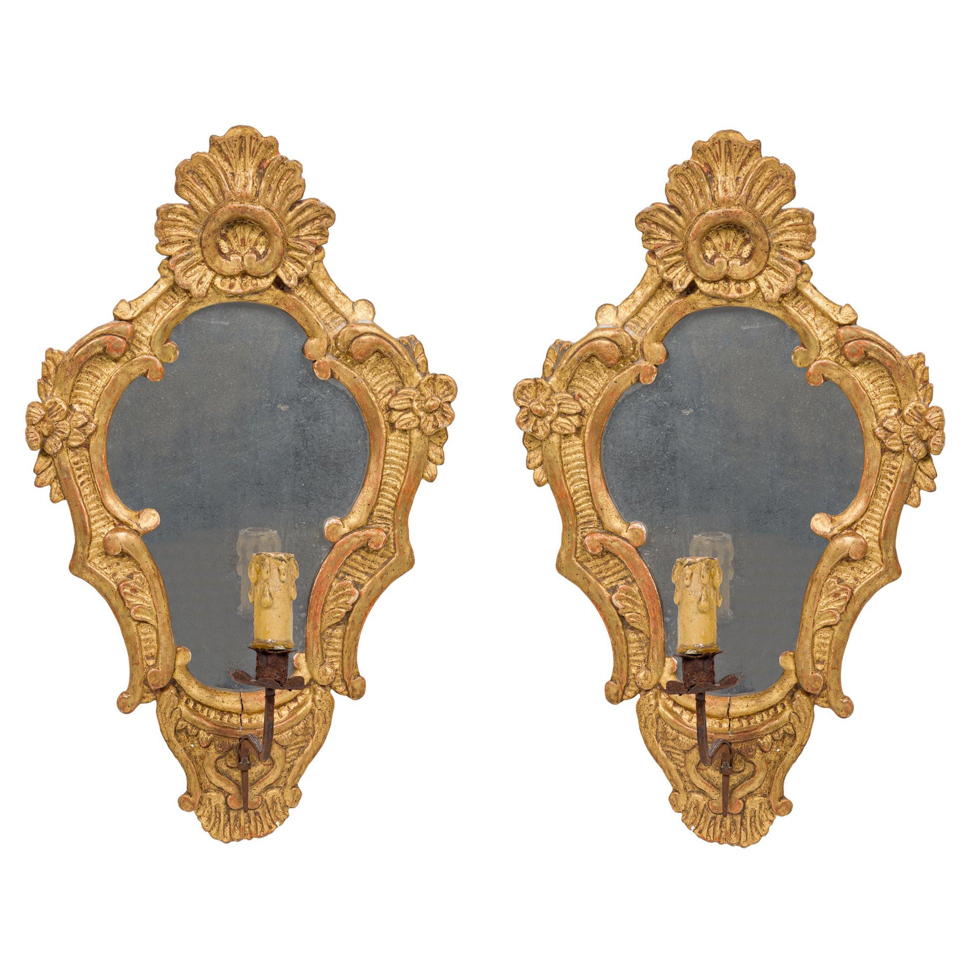 coppia di girandole in legno dorato italiano del XVIII secolo in vendita