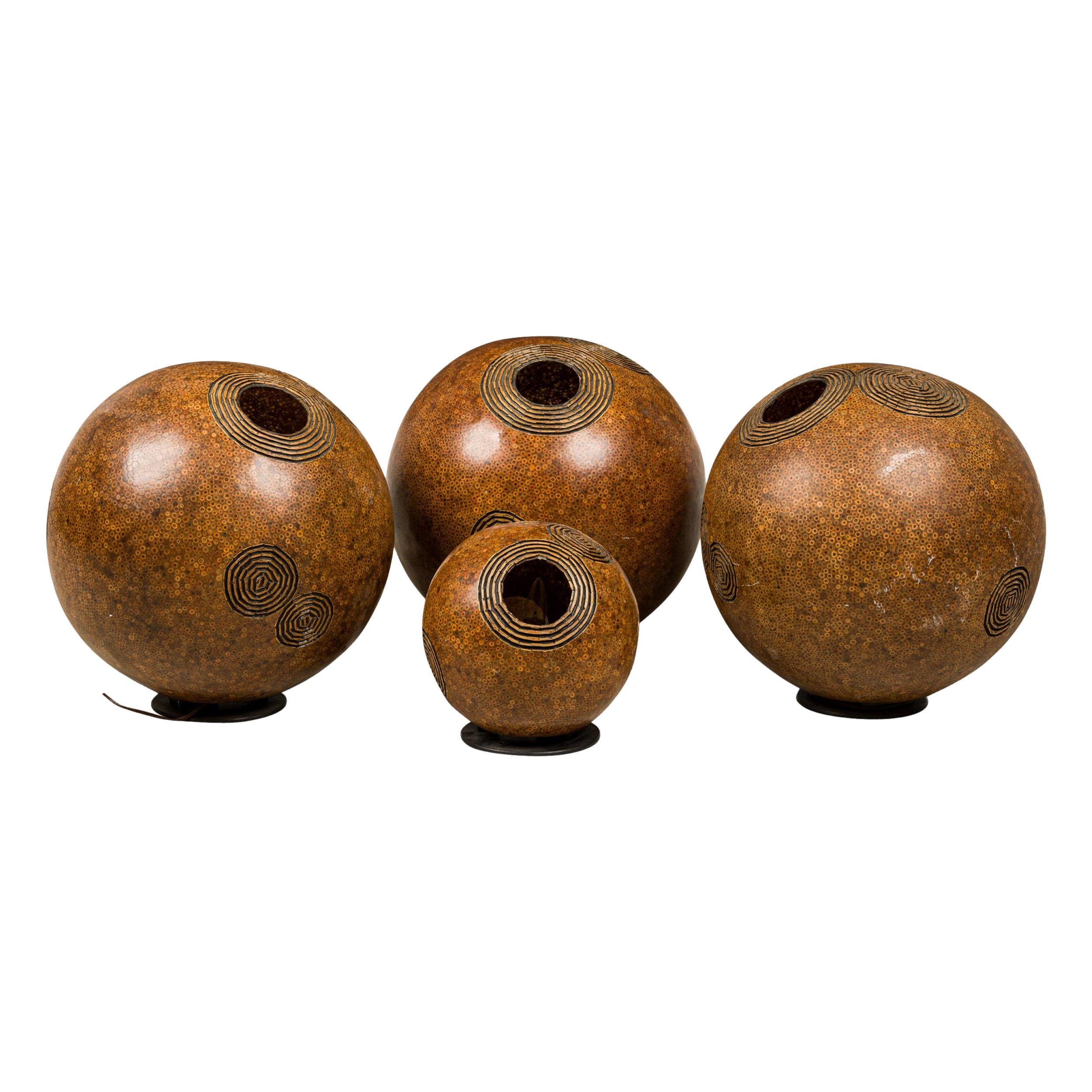 Ensemble de 4 lampes sphères en composite de bambou et de résine, de style The Moderns Modernity