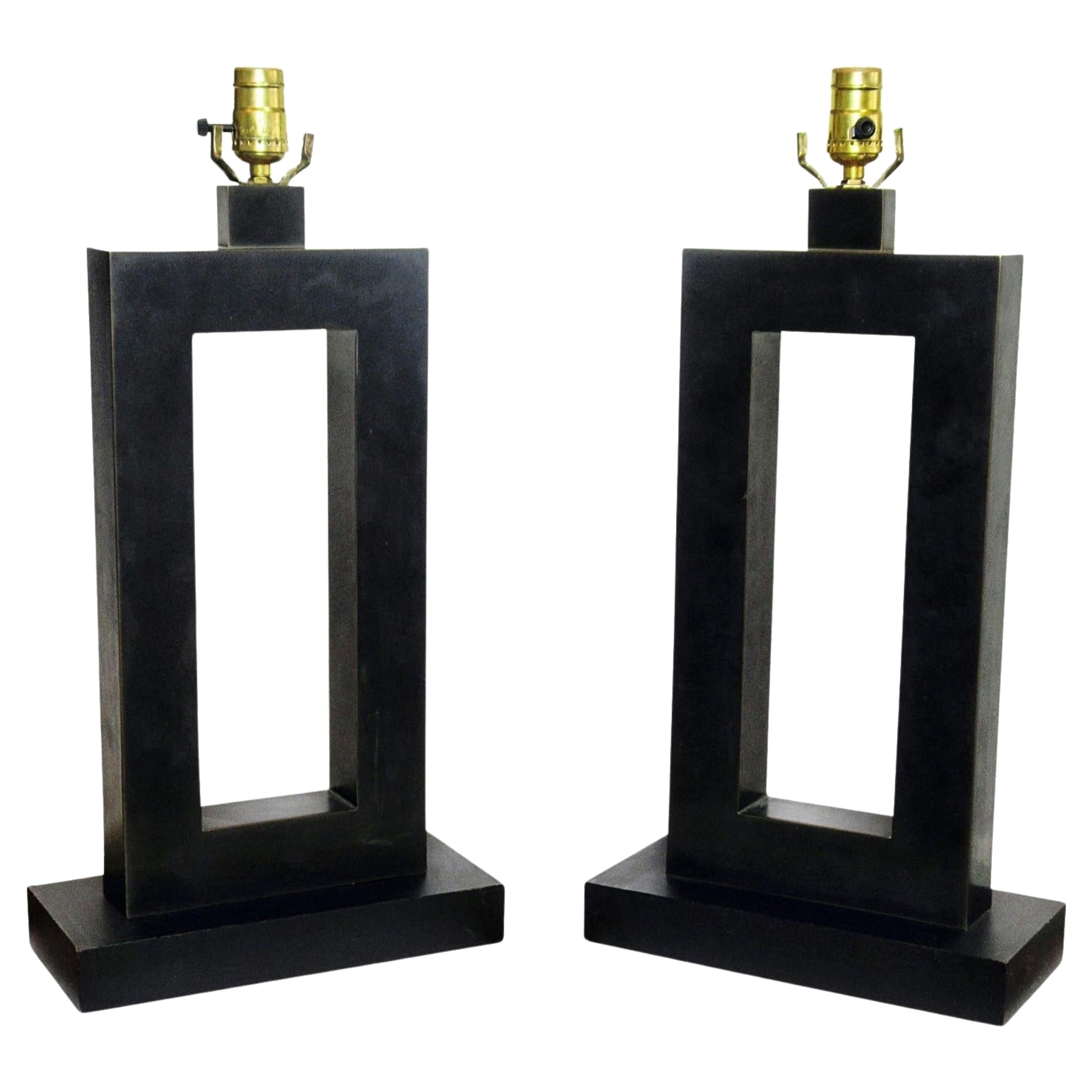 Amerikanische moderne Tischlampen aus gerippter Bronze, Laurel Lamp Company, Paar im Angebot