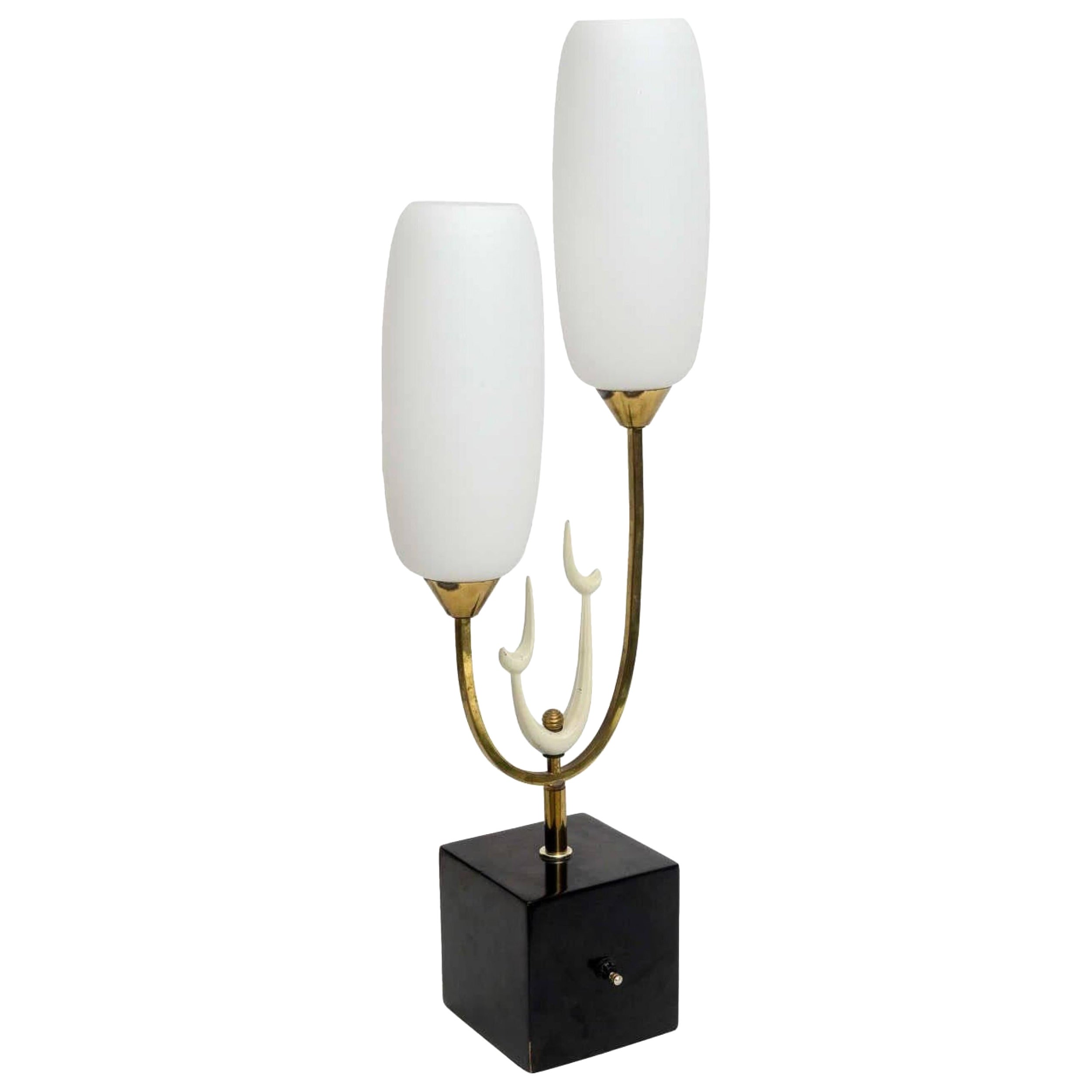 Lampada moderna italiana in ottone, smalto e vetro, Arteluce