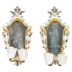 Antique Coppia di specchierine veneziane in maiolica del Settecento