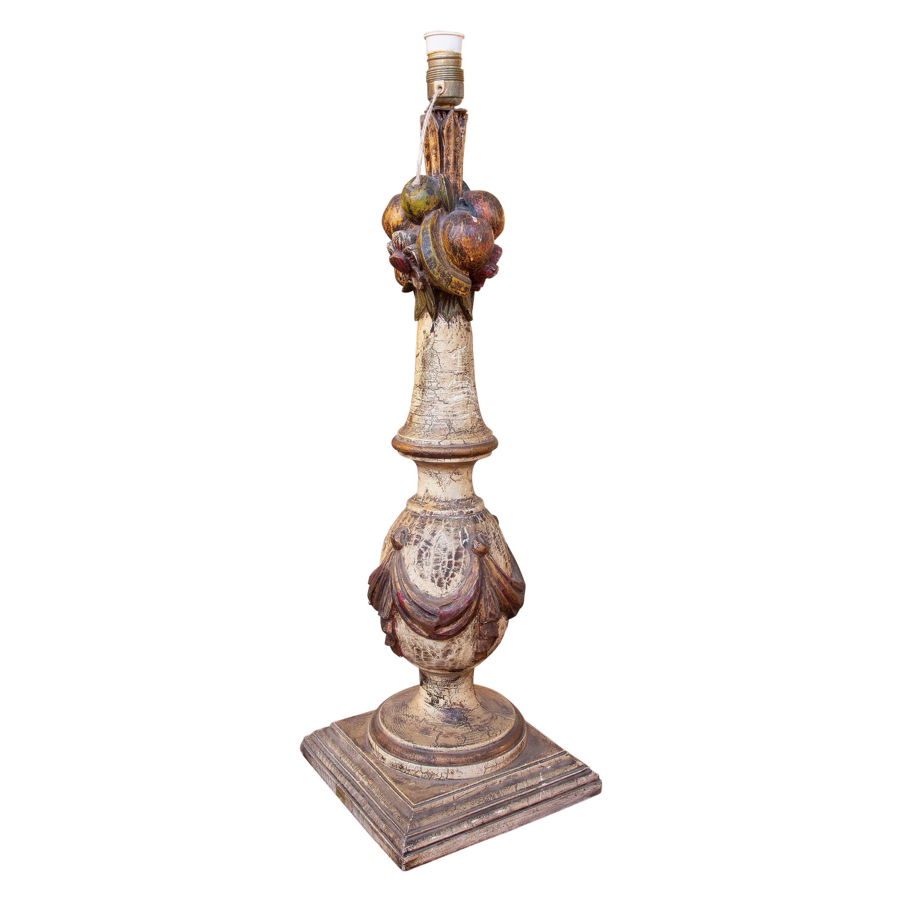 Lampada da tavolo dipinta a mano degli anni '70 intagliata in Wood con frutta