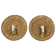 Paar moderne französische Wandleuchter aus Rattan und Bronze aus der Moderne, 2. Paar verfügbar
