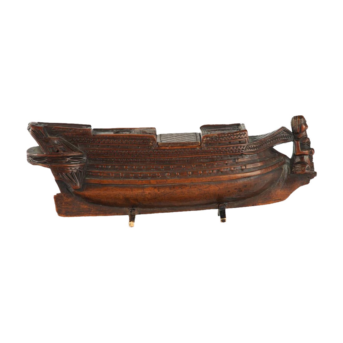 A carved boxwood prisoner of war battleship snuff box