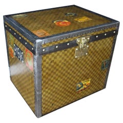 Baúl Louis Vuitton a cuadros, 60 cm Baúl Damier Louis Vuitton para sombreros