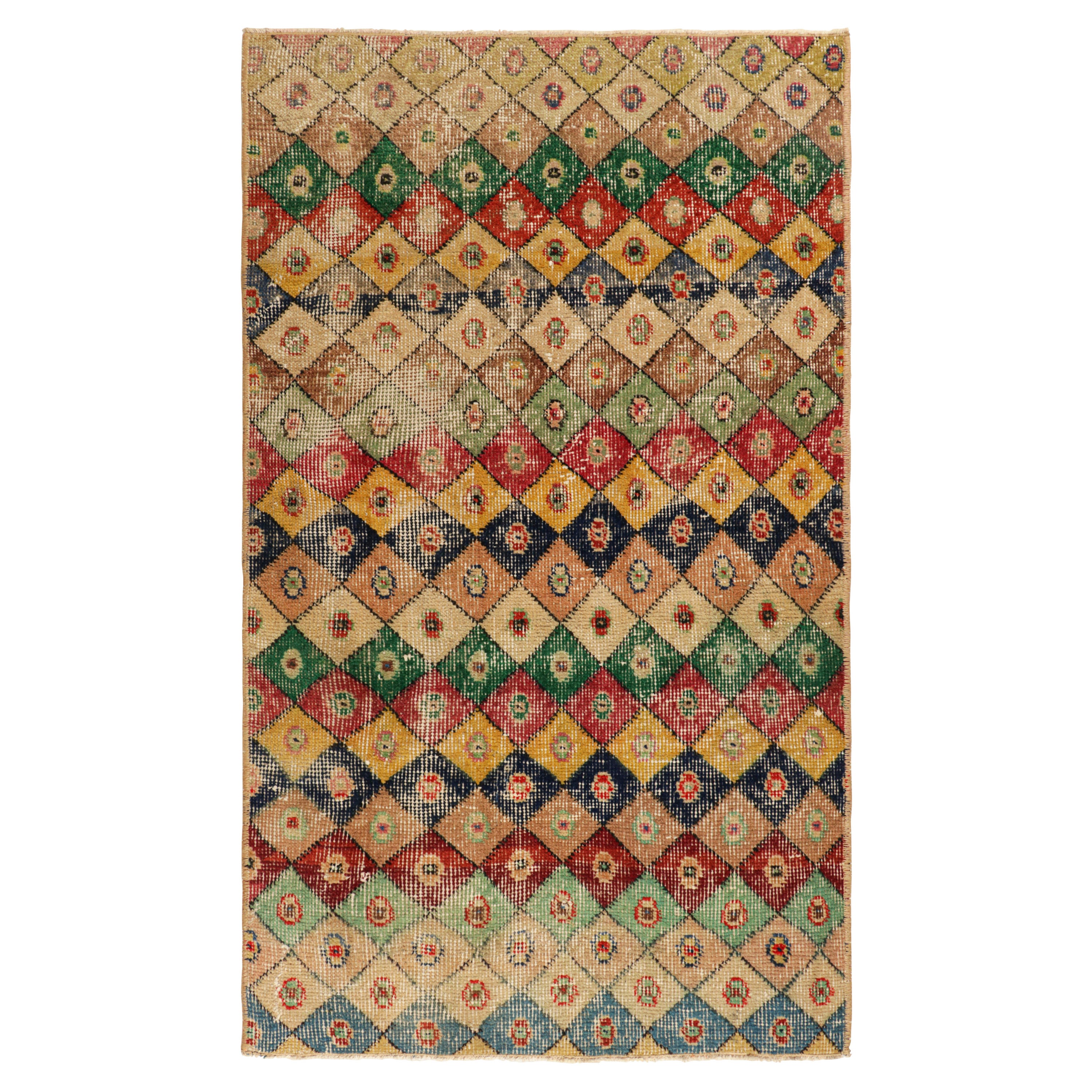 Vintage Zeki Müren Teppich mit polychromen Rautenmustern, von Rug & Kilim