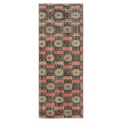 Vintage Zeki Múren Läufer in Rosa mit bunten Blumenmustern von Rug & Kilim