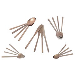 Sigvard Bernadotte "Scanline" brass flatware. Four-person dinner set. 20 pieces.