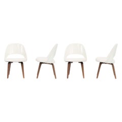 1950s Set of Four Eero Saarinen for Knoll Armless Executive Side Chairs w/ Legs