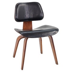 1952 Rare Herman Miller Eames DCW Dining Chair in Walnut w/ Leather Upholstery