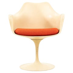 1960s Eero Saarinen for Knoll Swivel Pedestal Tulip Armchair w/ New Cushion