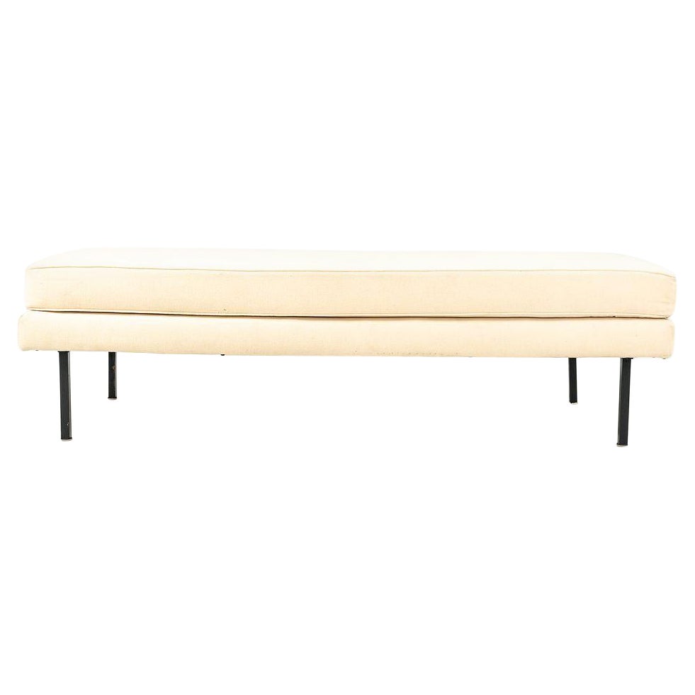 1960s Richard Schultz Daybed Lounge w/ Cream Hopsack Upholstery and Metal Legs For Sale