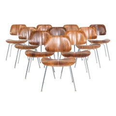 1960s Set of Ten Herman Miller Eames DCM Dining Chairs in Brazilian Rosewood (Jeu de dix chaises de salle à manger Herman Miller Eames DCM en bois de rose brésilien)