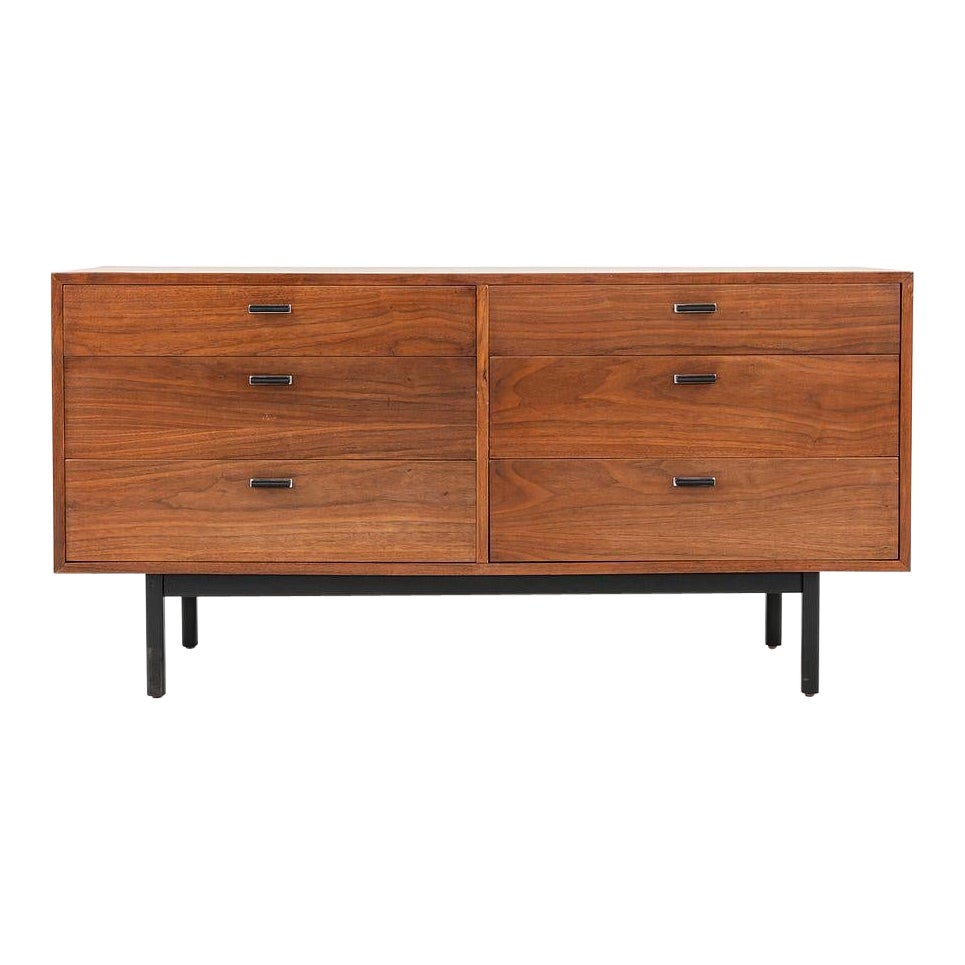 1970s Jack Cartwright for Founders Six Drawer Walnut Credenza / Dresser For Sale