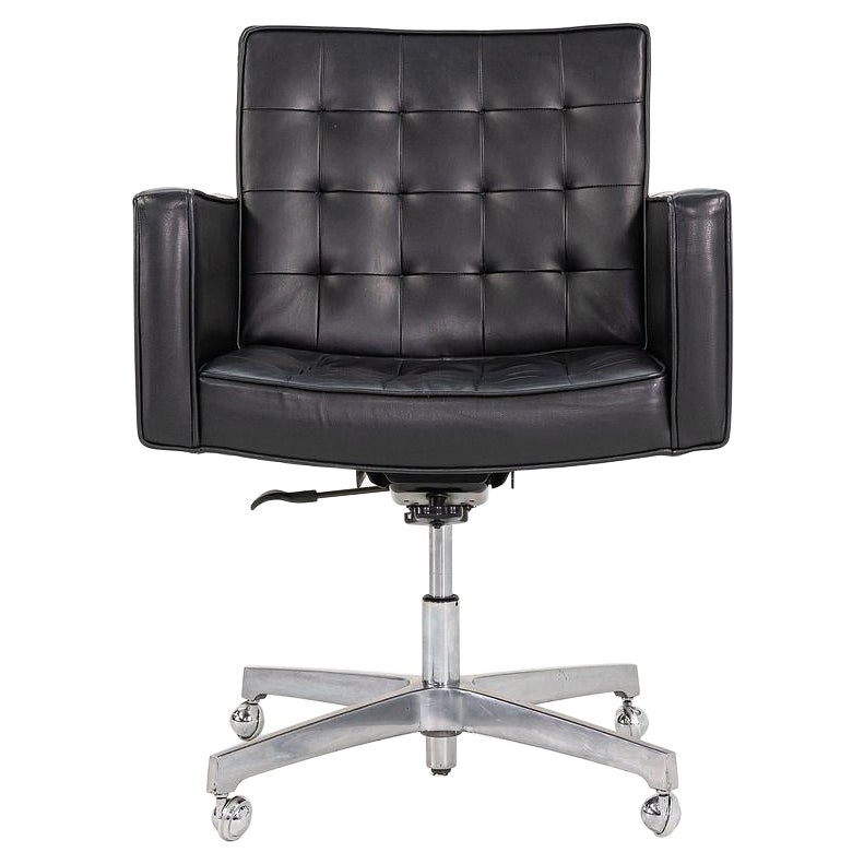 1970s Knoll Cafiero Executive Desk Chair on Casters w/ Pneumatic Base, Model 187