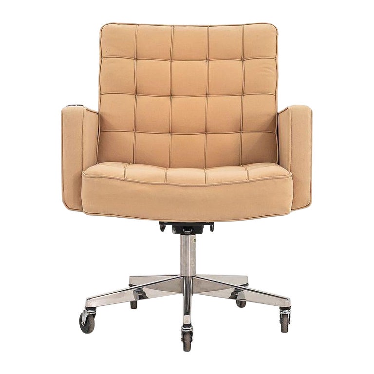 1979 Knoll Cafiero Executive Desk Chair in Tan Fabric on Casters w/ Tablet
