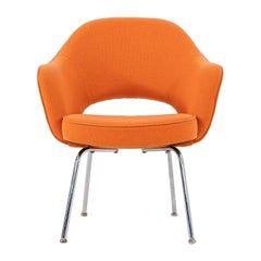 1980er Jahre Eero Saarinen für Knoll Schreibtisch oder Esszimmerstuhl in Hopsack-Stoff