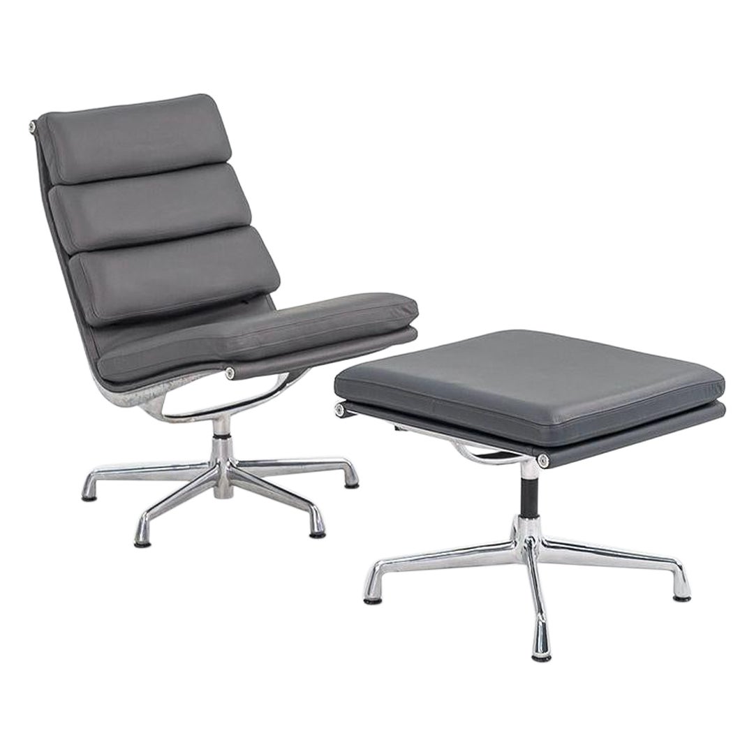 Fauteuil de salon et pouf Eames des années 1990 sans accoudoirs avec nouveau tissu d'ameublement gris