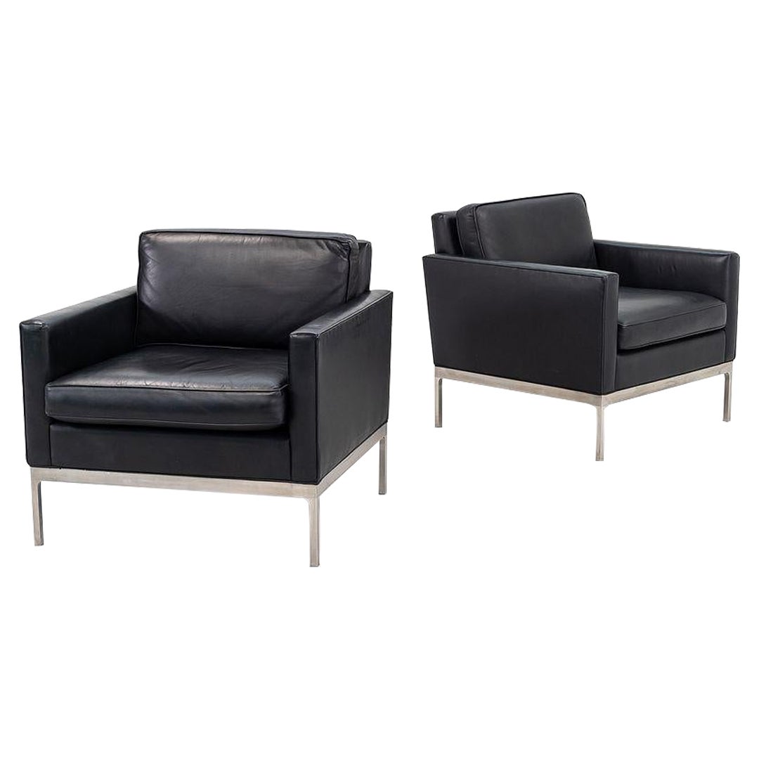 1990 Nicos Zographos Model 70 lounge chair in Black Leather 6x Available
