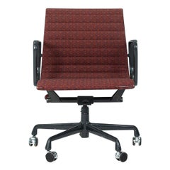 1998 Herman Miller Eames Aluminum Group Management Desk Chair in Fabric w/ Frame
