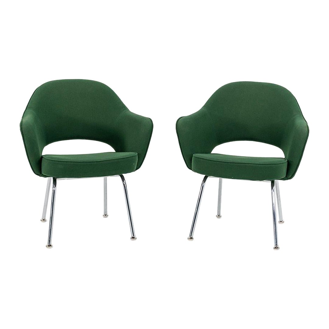 2000s Eero Saarinen for Knoll Executive Arm Dining Chairs in Green Fabric