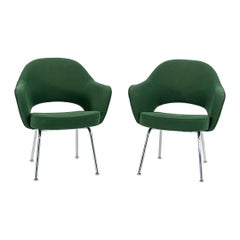 2000s Eero Saarinen for Knoll Executive Arm Dining Chairs in Green Fabric