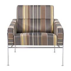 2005 Arne Jacobsen Serie 3300 Easy Lounge Chair in tessuto a righe