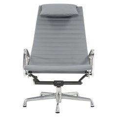 2010s Herman Miller Aluminum Group Reclining Lounge Chair w/ Pillow (chaise longue inclinable en groupe en aluminium)