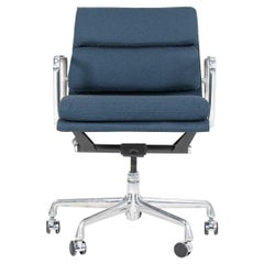 Sedia da scrivania Herman Miller Eames Aluminum Group Soft Pad Management degli anni '90