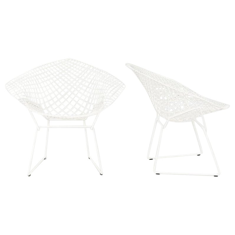 2023 Pareja de sillones Knoll Bertoia Diamond Lounge en blanco Model 421