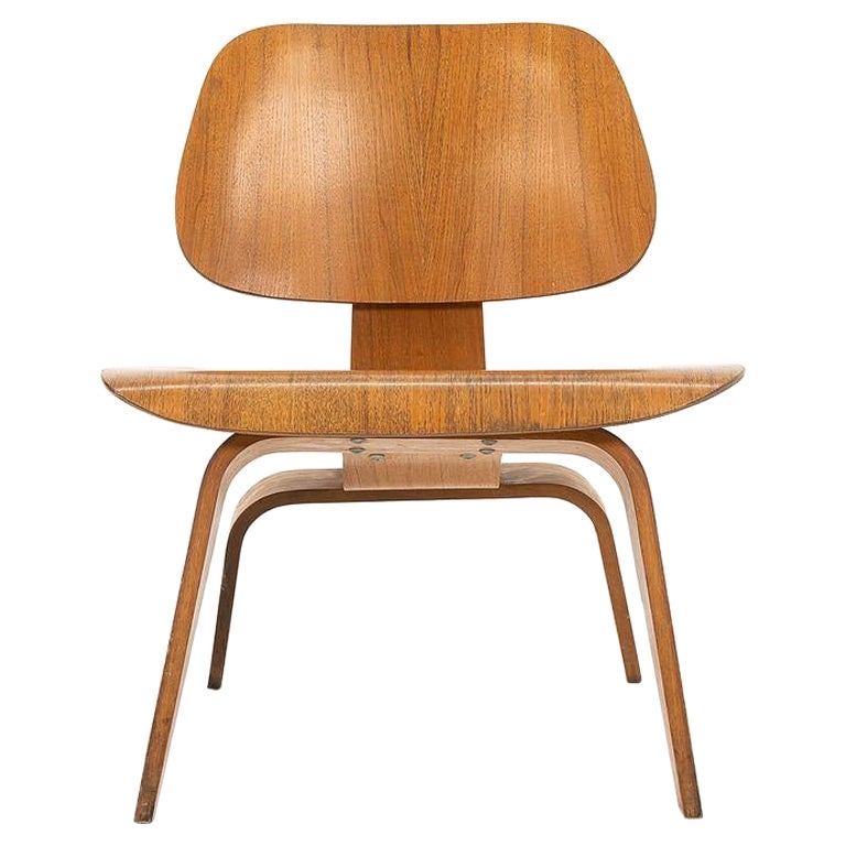 C. 1953 Herman Miller Eames LCW Lounge Chair in Calico Ash